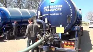 Sleepslangen 3 mei 2013 op Wintertarwe, Harrysfarm