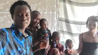 🔥 &ldquo;I Visited My Teacher for the First Time &mdash;His Smile After I Gifted His Children Melted My Heart ❤️