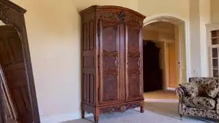 Stunning Henredon Gentleman's Dresser Armoire Cabinet