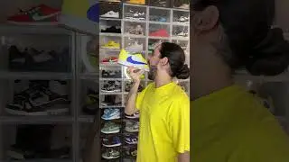 Food ASMR Eating my Travis Scott Jordan 1 #asmr #food #sneakers #sneakerhead #eating #mukbang