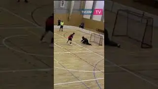BACKHAND! #florbalczech #floorball #ceskyflorbal #shorts #short #trick #skill #dribbling #score