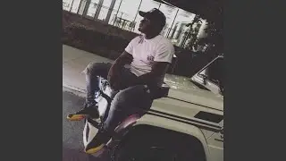 Grind Season (feat. Holiday Frm816)