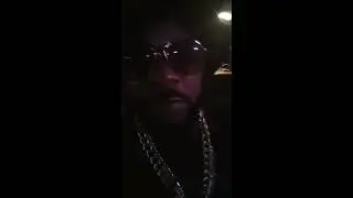 Mic Demin at 90s party