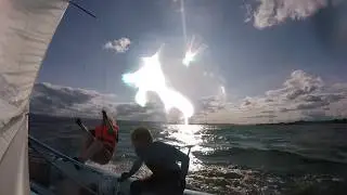 Erstes Mal Segeln und Kentern mit 470er