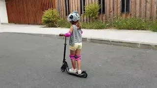 Premi&egrave;re fois trottinette deux roues enfant Flow de Globber
