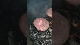 Работает ли лайфхак с бургером из кубиков льда?