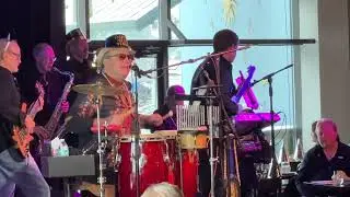 FM Project   My Old School   NYE 2025   Music Box