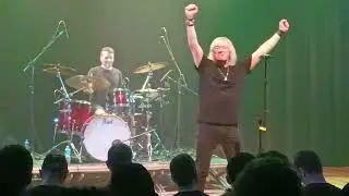 Petra - Beyond Belief / Bob's Solo / Lord I Lift Your Name On High