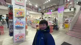 20260103 Беркли, улица Дюрант, магазин для детей в парке развлечений.