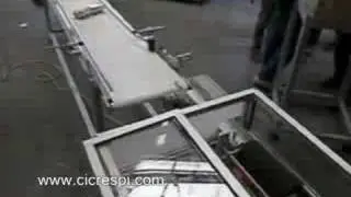 Security seal labelling on boxes of eggs - www.cicrespi.com