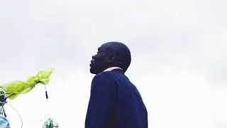 K'UYU MWARI YIYANDARITSE KAND'UMWANA W'UMWAMI AKENEYE UMUGENI ?