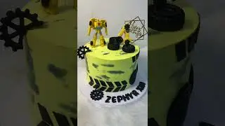 BUMBLEBEE THEMED CAKE l MimilouKitchen #cakedecorating #cake #birthdaycake #cakedesign #shorts
