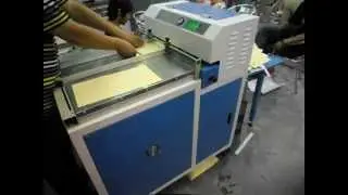 Pneumatic paper creasing and folding machine