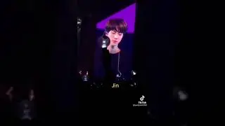 Cuando Namjoon se emociona al ver que ARMY de Am&eacute;rica grita por &eacute;l