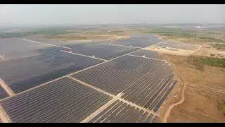 nh&agrave; m&aacute;y điện mặt trời srepok tr&ecirc;n cao