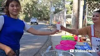 Acompáñenme un rato a vender pastelitos y tacos