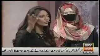 Hillarious Act Between Mathira And Umer Sharif On ARY News