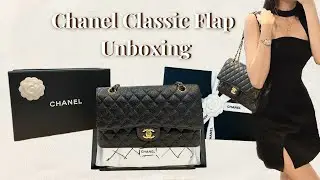 chanel medium classic flap unboxing 🤍 what fits inside, mod shots ✨ preloved chanel 💫 philippines