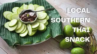 Kapi Woa - Thai Sour Mango with Dipping Sauce │A local Thai Snack