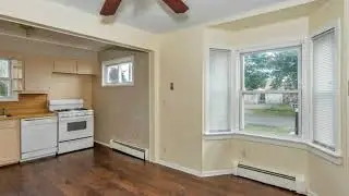 102 Hawkins Boulevard, Copiague, NY 11726