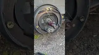Trailer Rentals - Worn OUT Break Assembly!