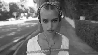 Tommy Genesis - Eve ate the apple (Official Video)