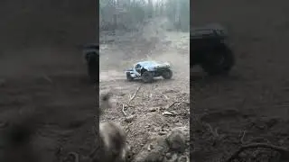 Hit the phone!! #rccar #traxxas #traxxasslash #jump #america #traxxasudr #traxxasxmaxx #whip