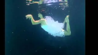 Underwater Dance with Sarai by Tracy Kahn