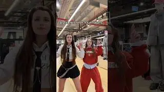 Двигаемся на мурмулях😎 #laura #dance #лаура #shortvideo #trend #tiktok #likee #популярное #рек