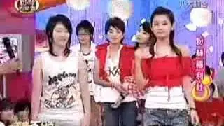 小豬Selina玩接吻拳