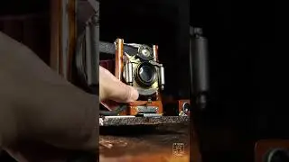 BEAUTIFUL 1898 FOLDING CAMERA