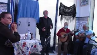 ALBERTO VELOSO FADO , ATUOU NO CAF&Eacute; PRADO , NA RUA DE S&Atilde;O VITOR N&ordm;77/A PORTO