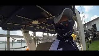 (Поймано 5 рыб!) Первая рыболовная экспедиция в Сингапуре (Часть 3)