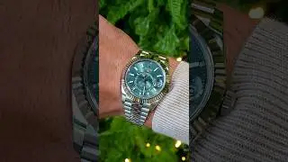 WOW! New Rolex Sky-Dweller green dial 336934 #luxurywatch #watch #watchesandwonders