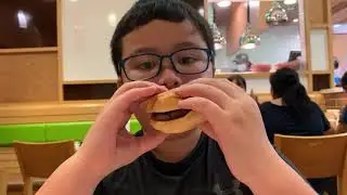 FOOD-VENTURES | Mos Burger | Matthew Terence