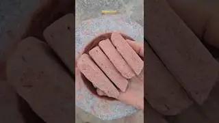 #redmud #clay #crunchycrumbles ##asmrcrumbling #satisfying 💕