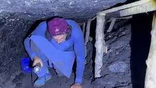 Coal miners in danger cave