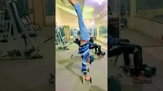 Handstand pushups gujranwala pakistan 🇵🇰&hearts;️ #pakistan #fitness #shorts