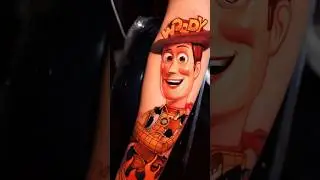 This Guy Makes Realistic Cartoon Tattoos #shortsvideo