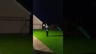 KEEPY UPS🥶#football #footballskills #ball #dribbling #garden #keepyups