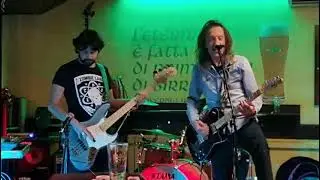 E.M.T. (emergency medical technician punk rock band), at Green Clover Irish Pub, San Marino.