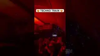 All aboard the #techno train🚂 #dimitrivegasandlikemike #dimitrivegas #electronicmusic #tomorrowland