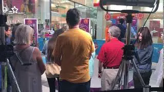 Rent a crowd
