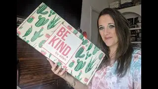 Be Kind by Ellen (DeGeneres) Box - Summer 2020 Unboxing