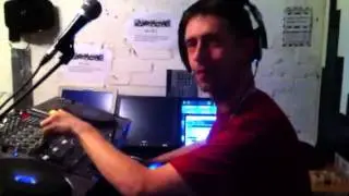 Mini DnB live set at @Urbankronix dj swoop