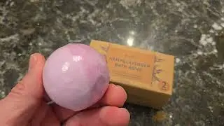 Review of the Kastu Bath Bombs - Natural Hemp Oil Extract and Lavender Essential Oils