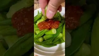 Spicy Boiled Okra Recipe / Chili Garlic Sauce  #shorts