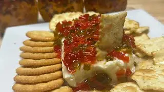 Make Your Own DELICIOUS Pepper Jelly at Home!