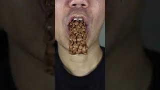 ASMR | Milo Crunch Bar Bite 🍫 #DoctorTristanPeh #ASMR #MiloBar #SingaporeSnacks #CrunchyTreat