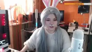 olyashaa showed panties on the stream